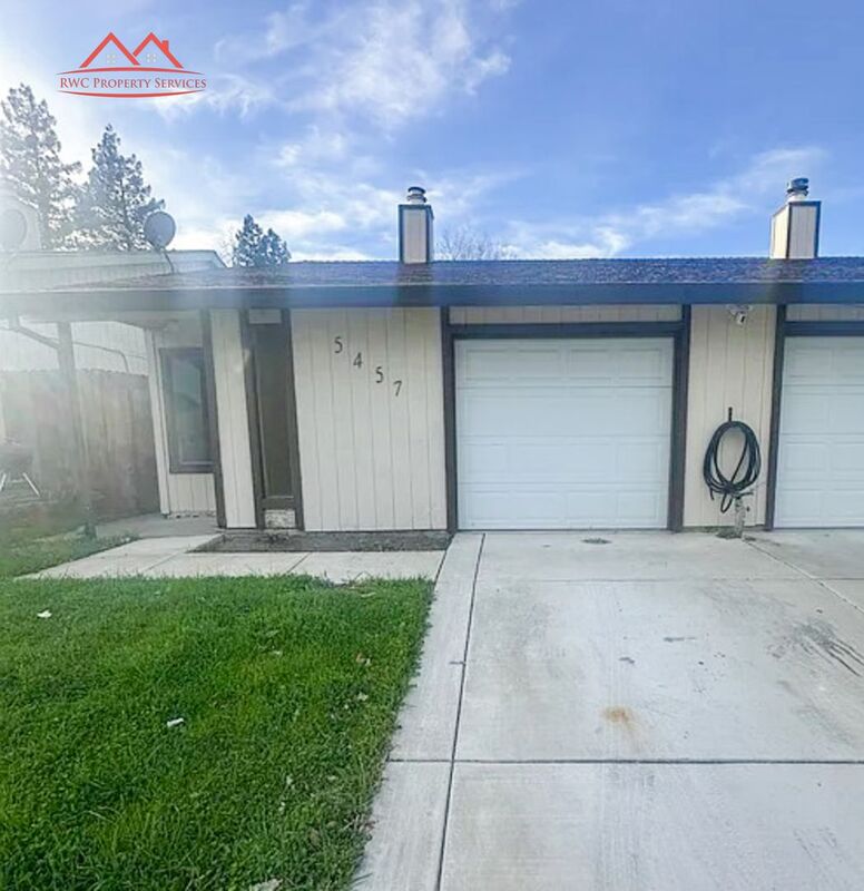 Fair Oaks Condo: 5457-5459 E Knoll Drive