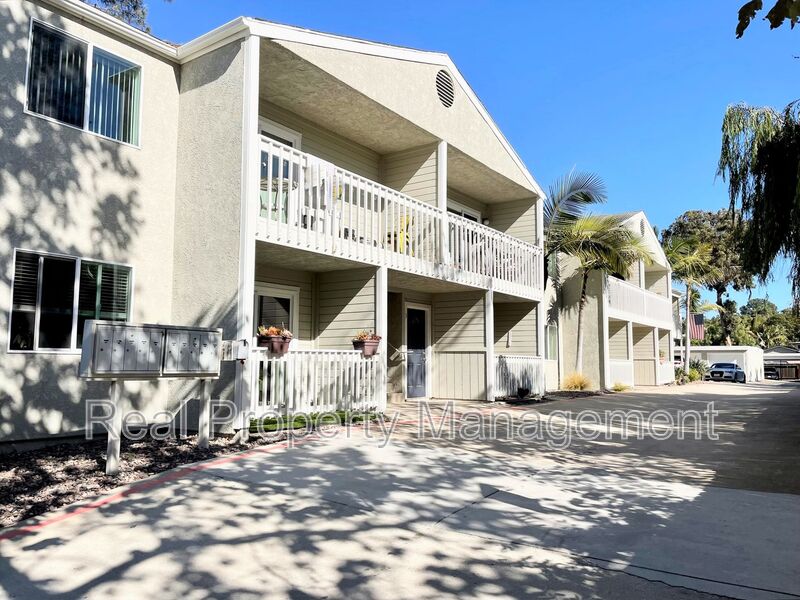 Encinitas Condo: 1435 N. Vulcan Avenue