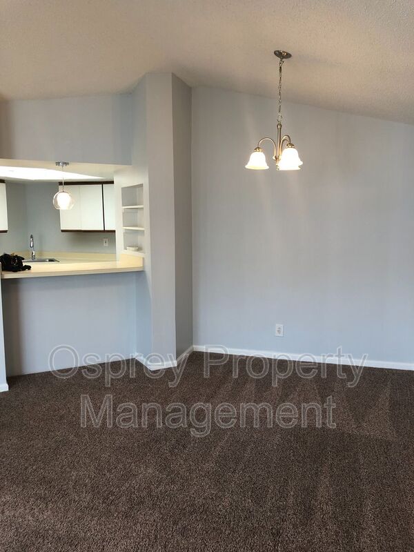 Highly desired unit located in Greenbrier 