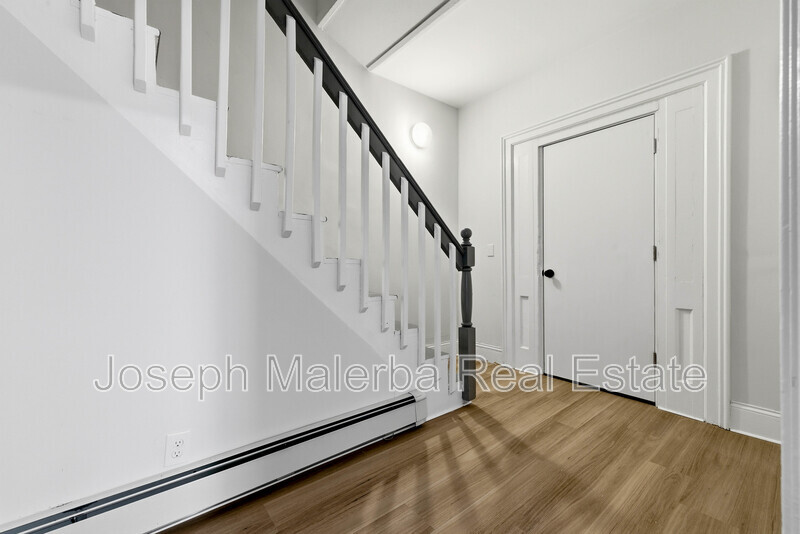 New London Condo: 848 Bank St