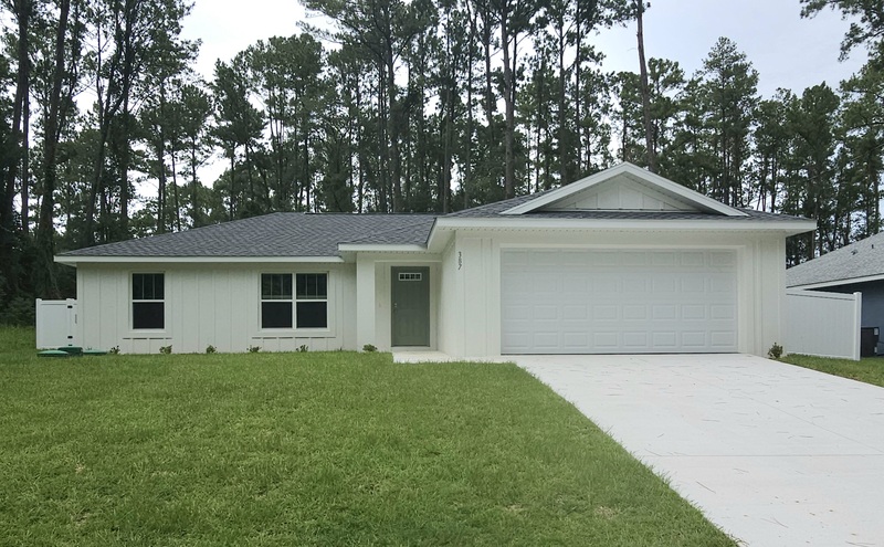 Citrus Springs House: 387 E Caldwell Dr