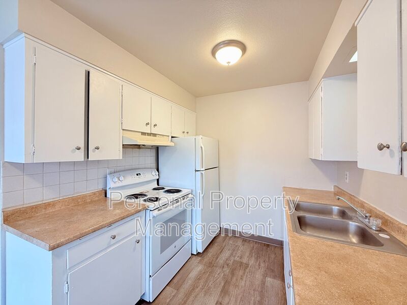 Vancouver Condo: 928 NE 86th St