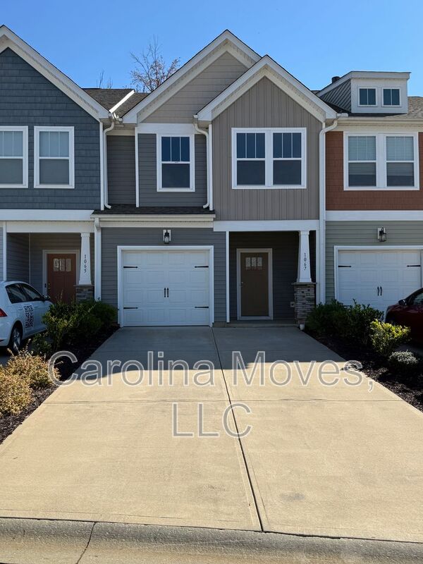 Moore House: 1067 Millison Place