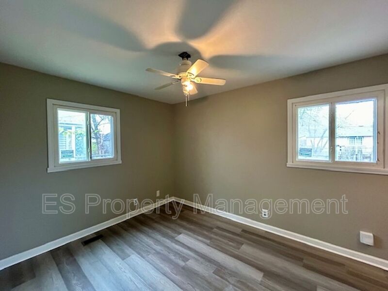 3 bedroom home near Lawrence - Photo 10