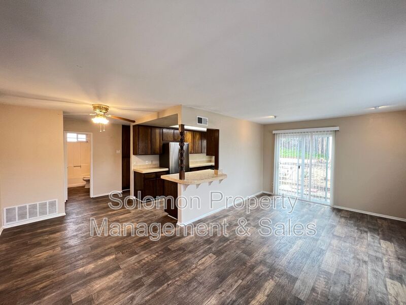 Encinitas Condo: 1008 Santa Fe Dr