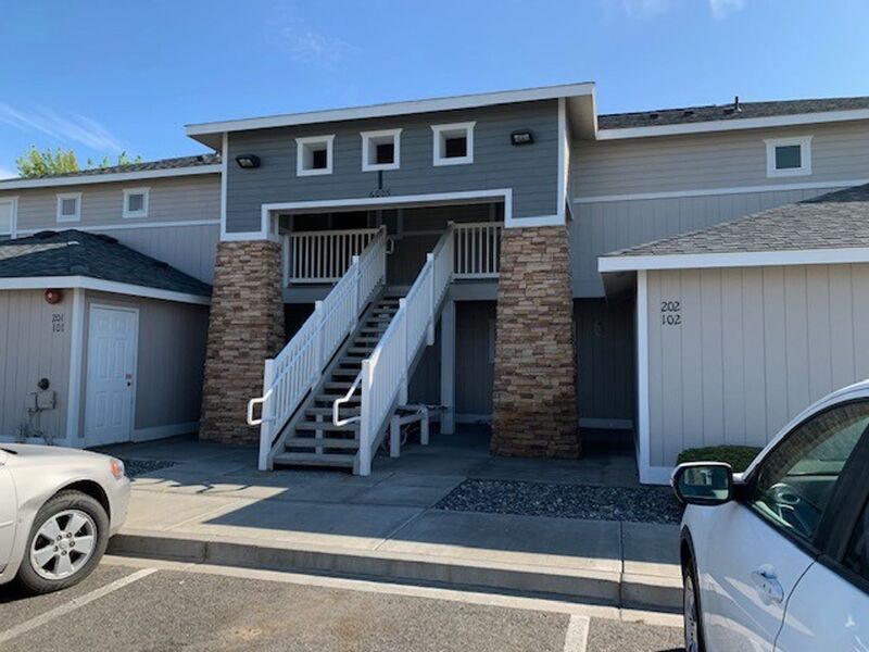 Pasco Condo: 6005I Chapel Hill Blvd.