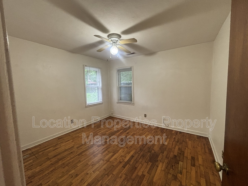 326 East 19th Street, rental photo 7