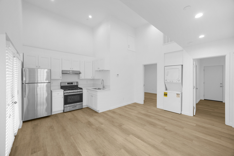 Redondo Beach Condo: 308 N Catalina Avenue