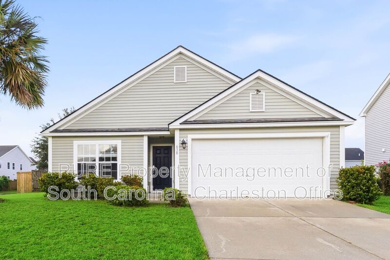 Moncks Corner House: 630 Silver Moss Dr