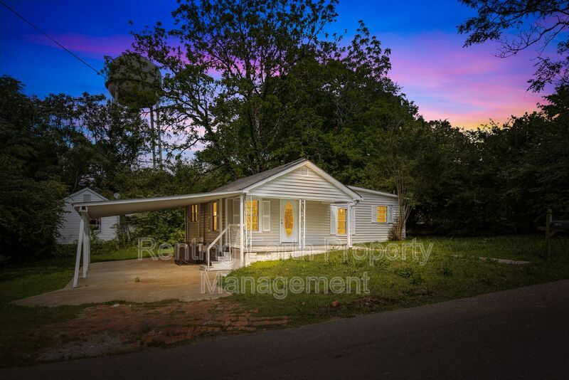 Adamsville House: 5308 Adams Avenue Adamsville
