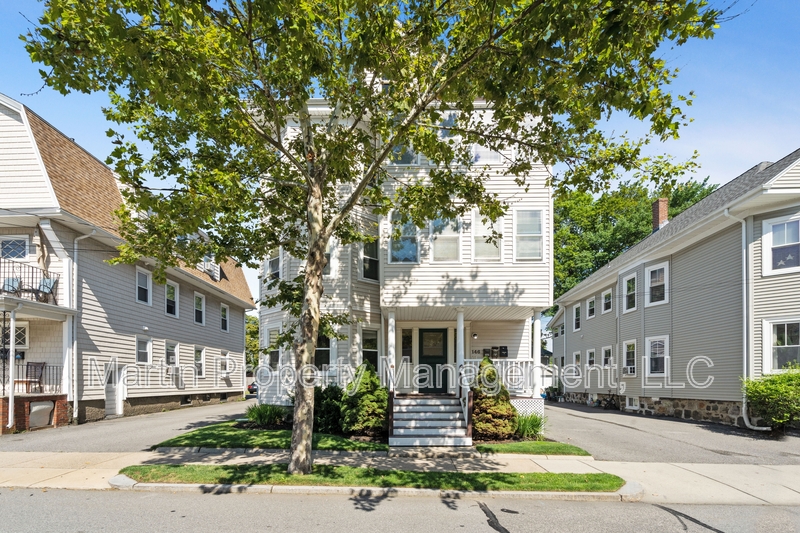 Belmont Condo: 146 Beech Street, Unit 1