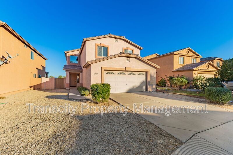 San Tan Valley House: 41207 N Cambria Dr