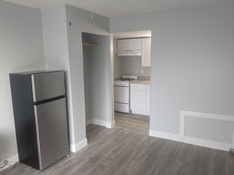 Holly Hill Condo: 1202 Ridgewood Ave