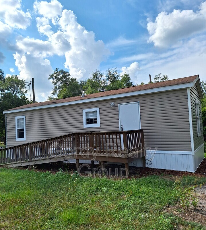 Grand Ridge House: 6948 Illinois Street