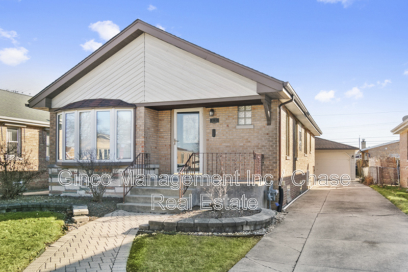 Evergreen Park House: 3133 West 101st Street