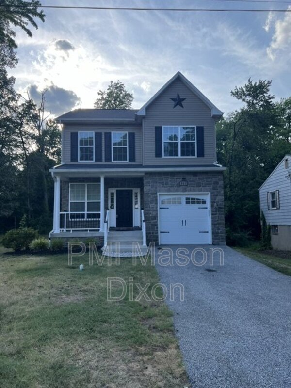 Odenton House: 360 Baltimore Ave