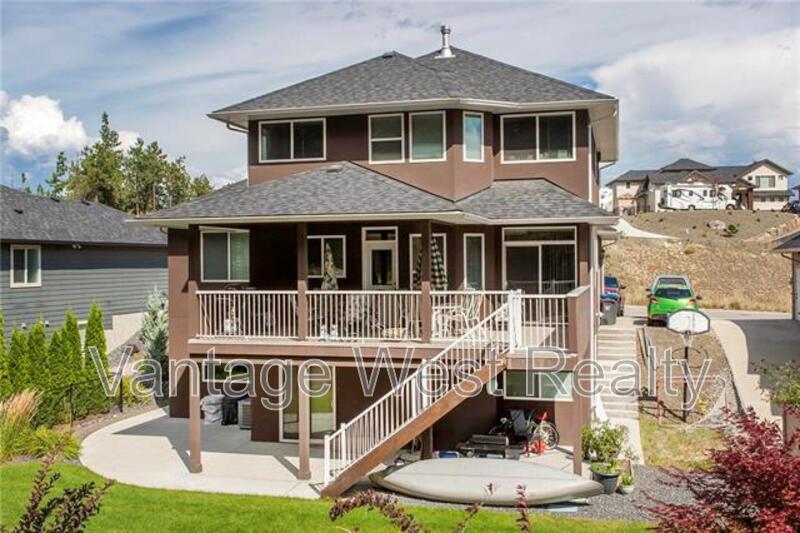 West Kelowna House: 3083-A Lakeview Cove Rd