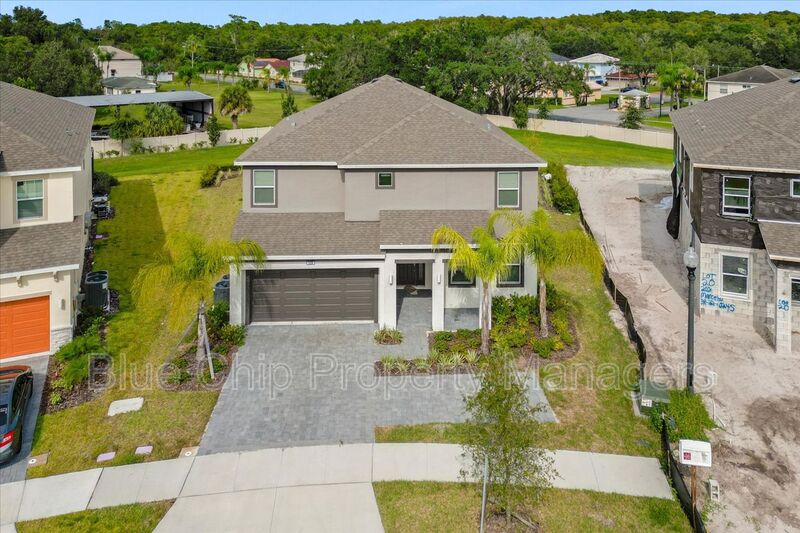 Kissimmee House: 204 Marcello Blvd