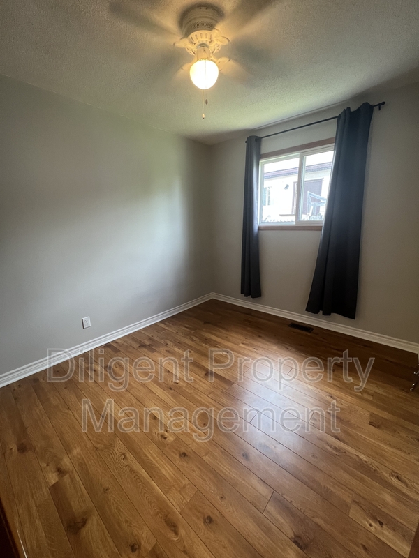 Peterborough House: 926 Dainard Drive