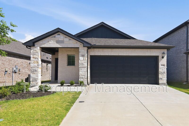 McKinney House: 210 Berkshire Drive