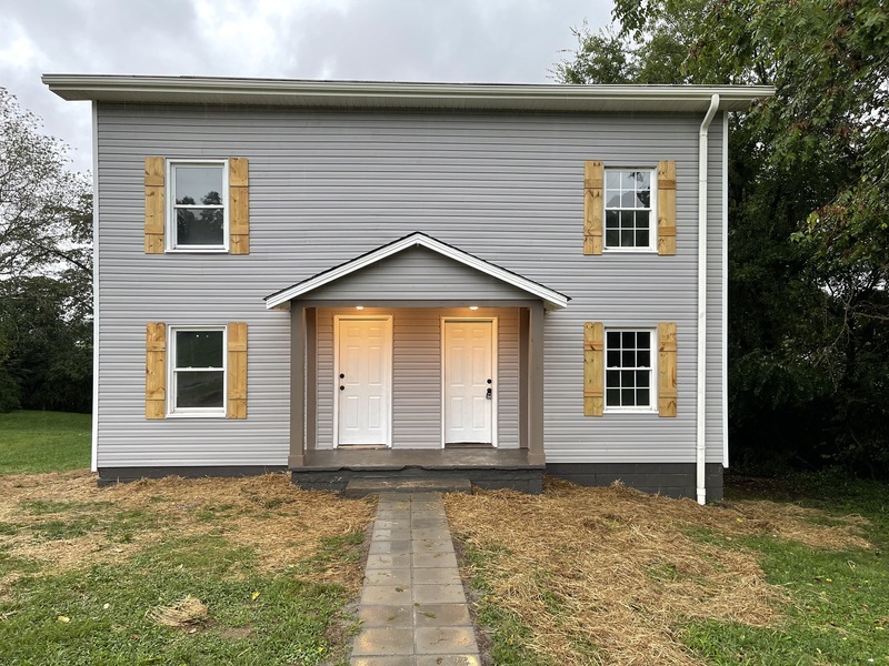 Louisville House: 1719 Airline Dr