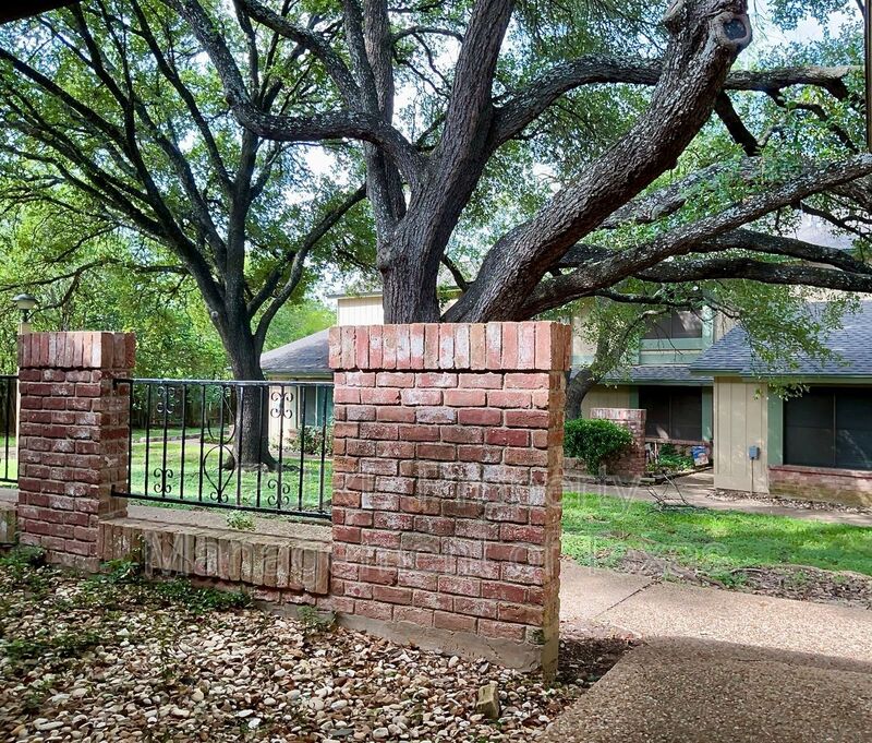 Austin Townhome: 9611 Covey Ridge Ln.