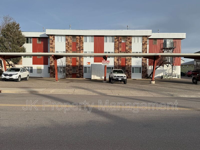 Great Falls Condo: 2300 14th Ave S