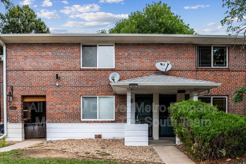 Aurora Condo: 10207 E 14th Ave