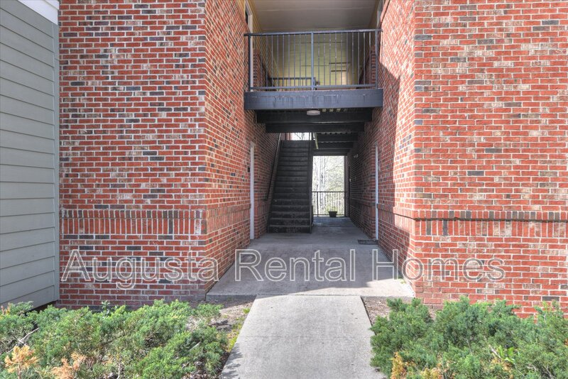 Edgefield Condo: 320 Peachtree Street - 325-21