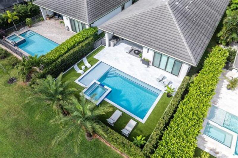 West Palm Beach House: 2909 Gin Berry Way #0