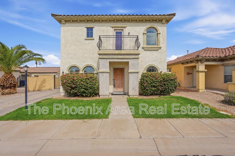 Mesa House: 7720 E Butte St