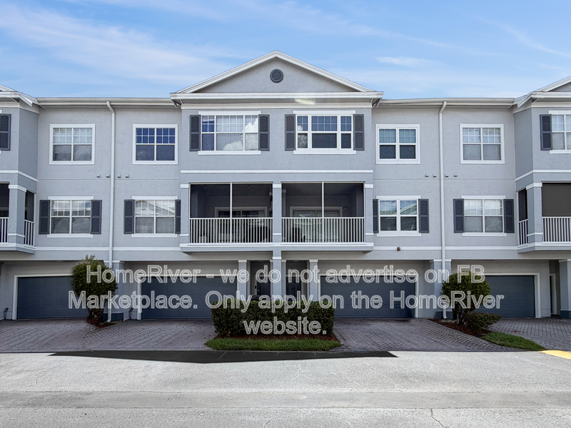 Orlando House: 2532 Grand Central Pkwy