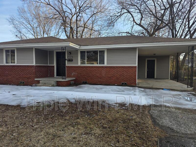 North Little Rock House: 109 Farmere Circle