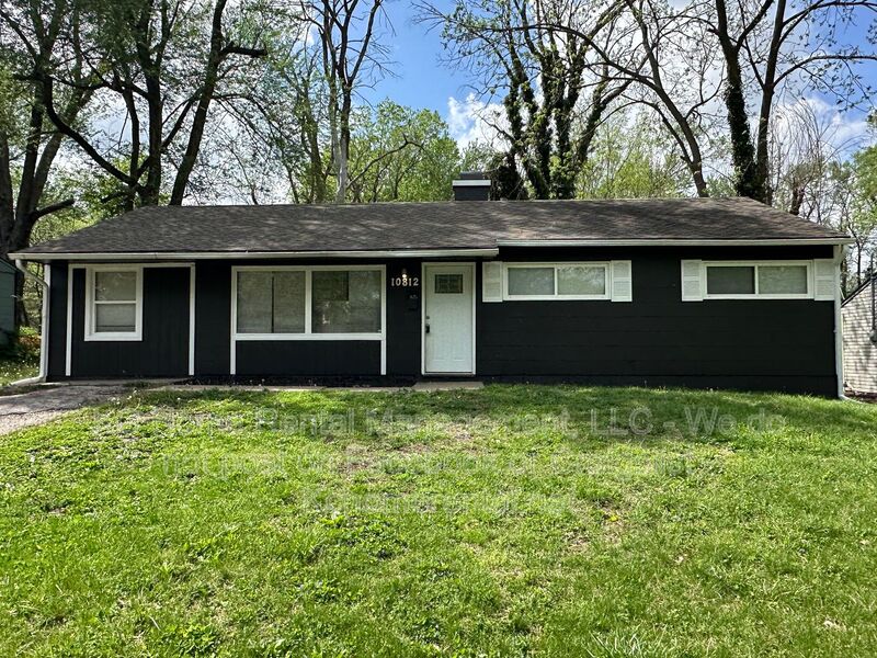 Kansas City House: 10812 Newton Ave
