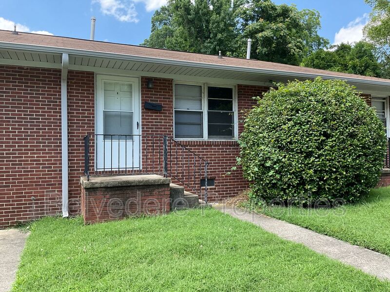 Greensboro House: 217 McIver