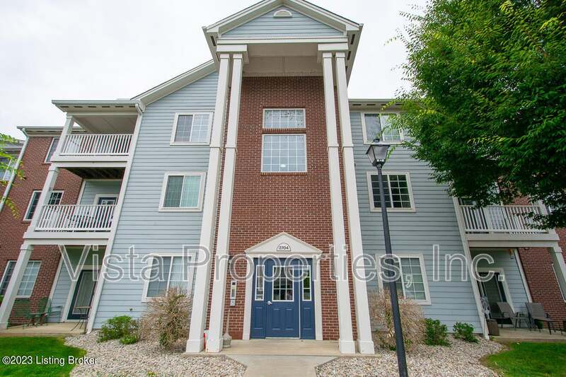 Louisville Condo: 2704 Bradford Commons Drive
