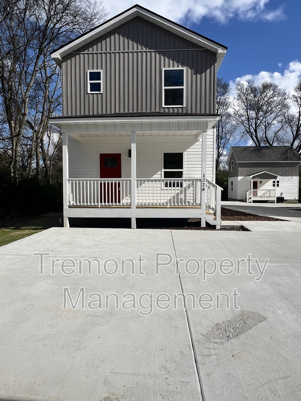 Chattanooga House: 1228 Sholar Avenue