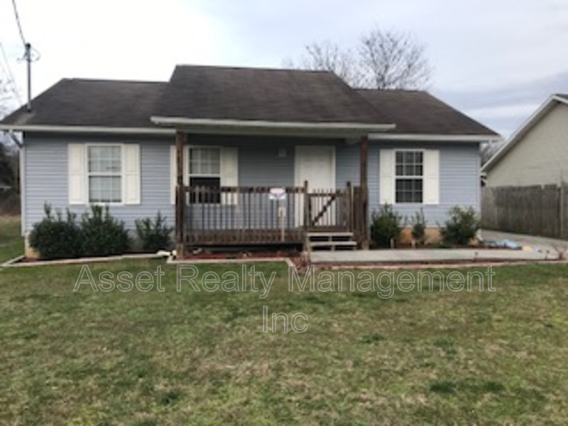 Sevierville House: 152 Red Bud Lane