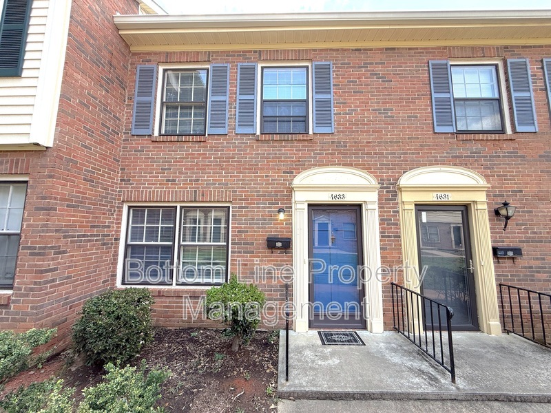 Charlotte Townhome: 4633 Old Lantern Way