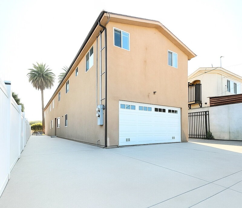 Los Angeles Condo: 829 East 74th Street