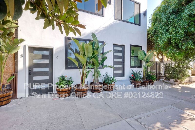 San Diego Condo: 2175 Bacon St