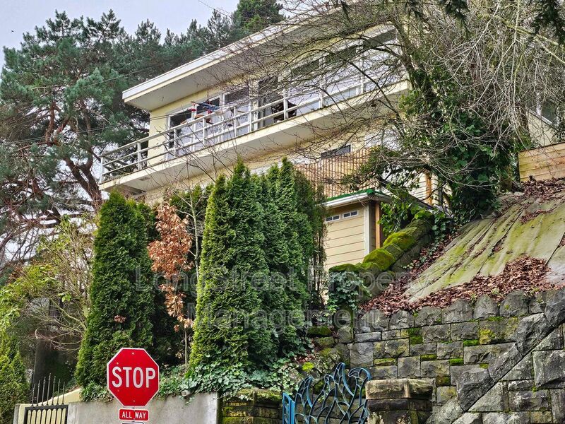 Portland Condo: 801 SW Broadway Dr