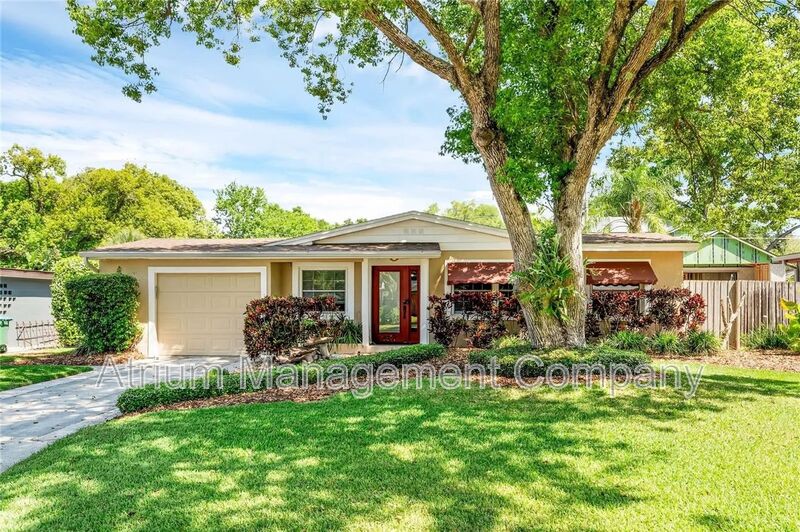 Winter Park House: 2817 Eastern Pkwy