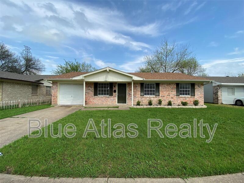 Dallas House: 6510 Cinnamon Oaks Drive
