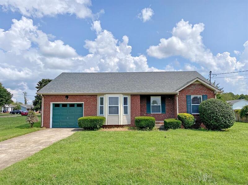 Oak Grove House: 701 Carbondale Drive