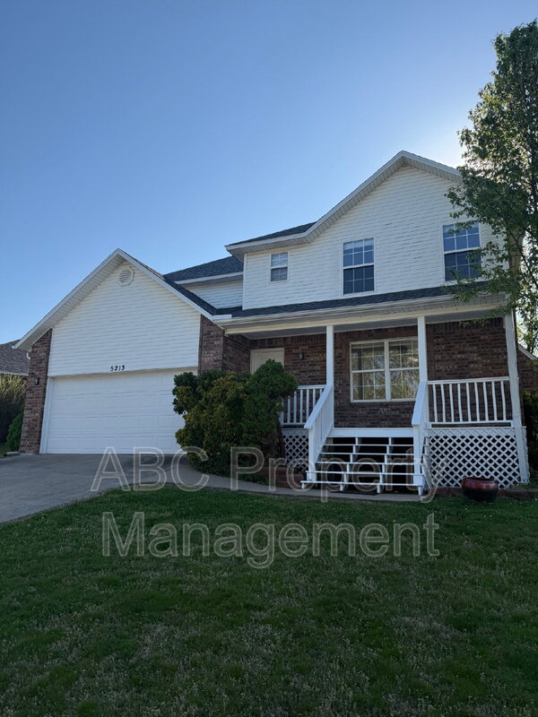 Rogers House: 5213 South 62nd Street