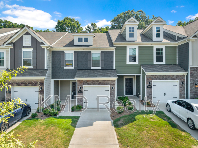 Matthews Townhome: 260 Abington Street