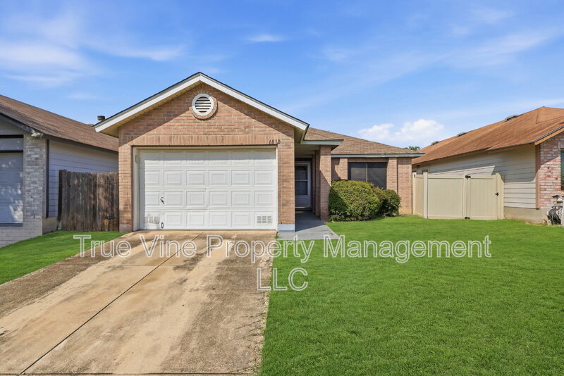 Converse House: 6810 Saharastone Dr