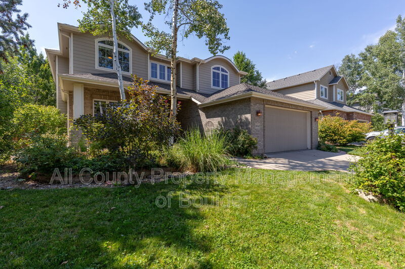 Boulder House: 4067 Guadeloupe St