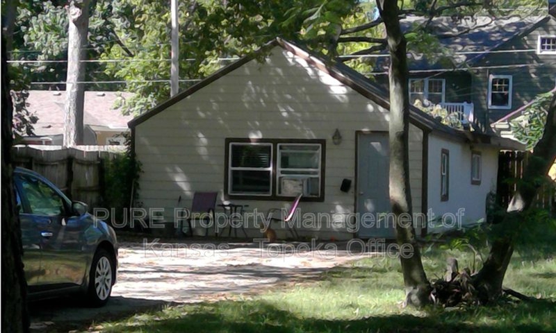 Topeka House: 1623 SW Campbell Ave.